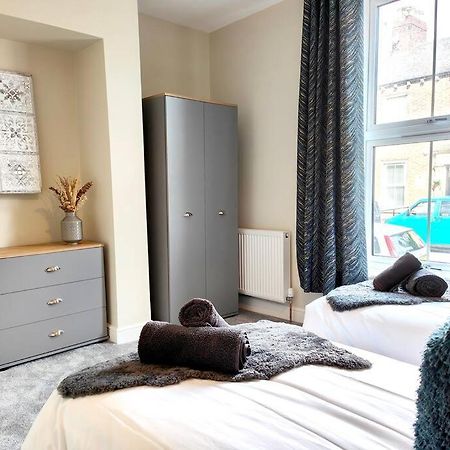 Carvetii - Anne House Room 1 - Dbl Bed Ground Floor En-Suite カーライル エクステリア 写真